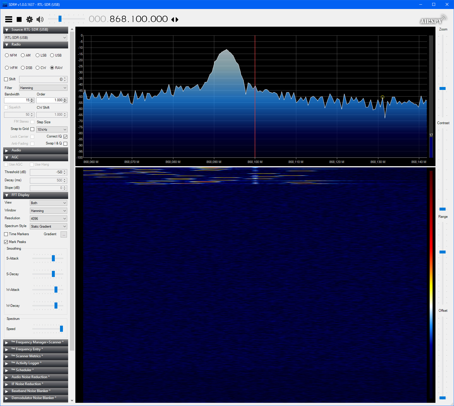 RTL-SDR%20-%20With%20RTL%20AGC%20-%20More%20zoomed%20in