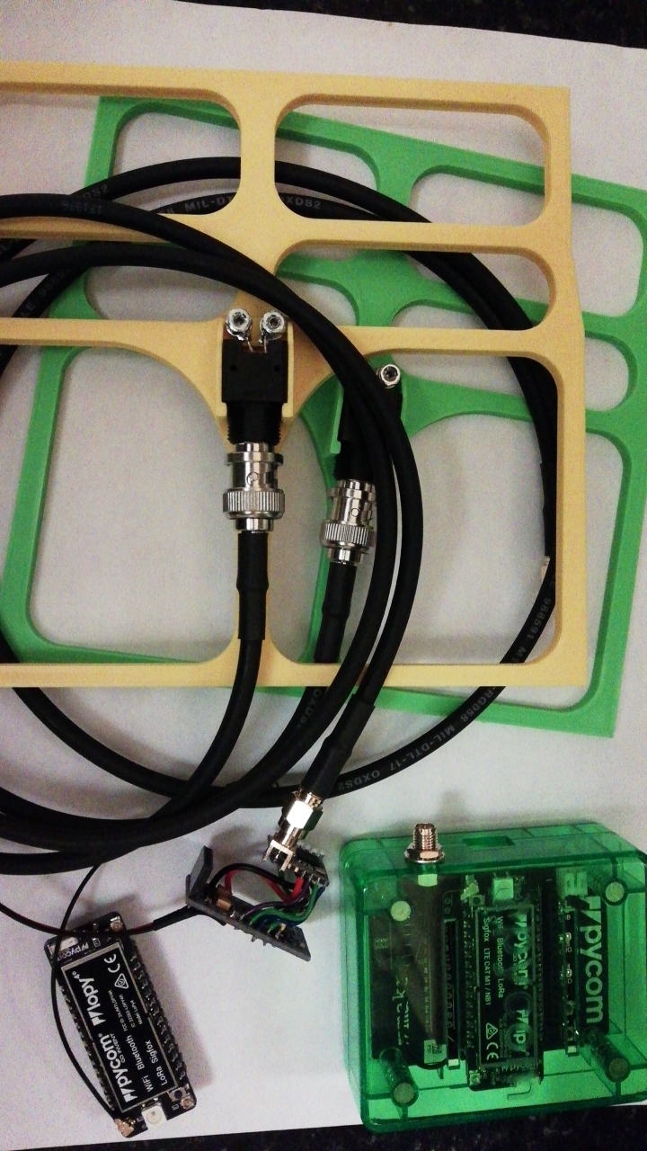 10dBi GAIN OMNI DIRECTIONAL ANTENNA, 4G GSM/868MHz - Antennas from RF Solutions UK